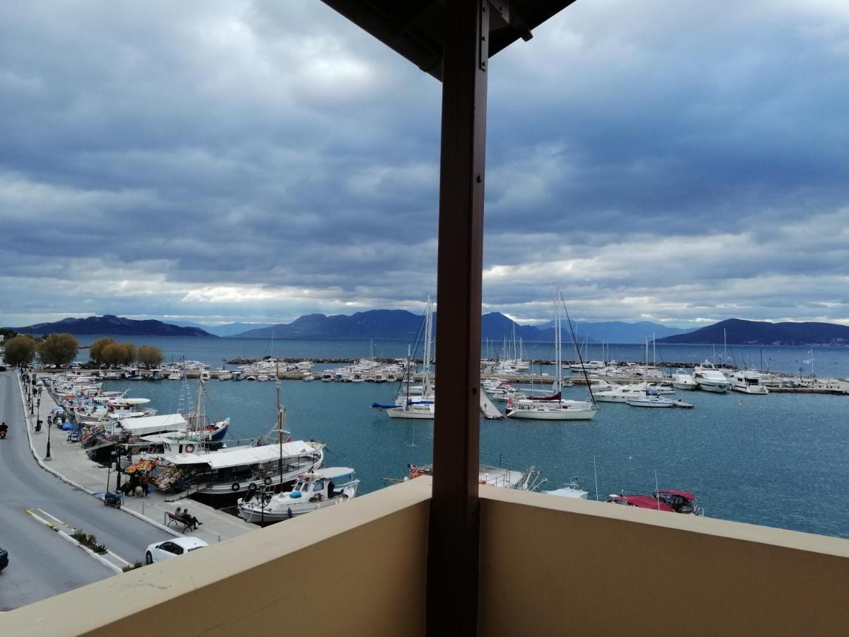 Aegina Port Apt 2-Διαμέρισμα Στο Λιμάνι Της Αίγινας 2 מראה חיצוני תמונה